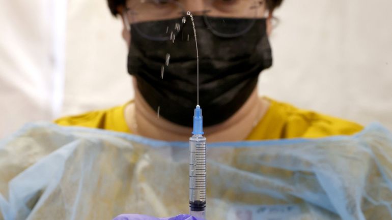 Coronavirus: Israël annonce avoir vacciné 20% de sa population