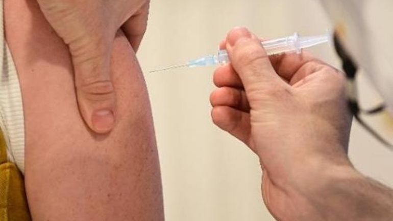 La 1re dose de vaccin administrée dans quasiment toutes les maisons de repos flamandes