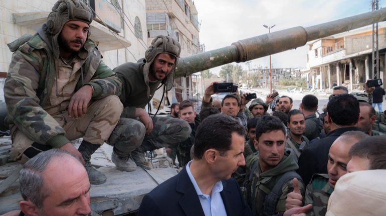 Syrie: Bachar al-Assad auprès de troupes du régime dans la Ghouta
