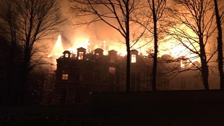 Jodoigne: important incendie au château de Dongelberg
