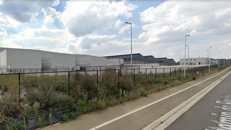 Clarebout récupère le permis pour son frigo de Frameries