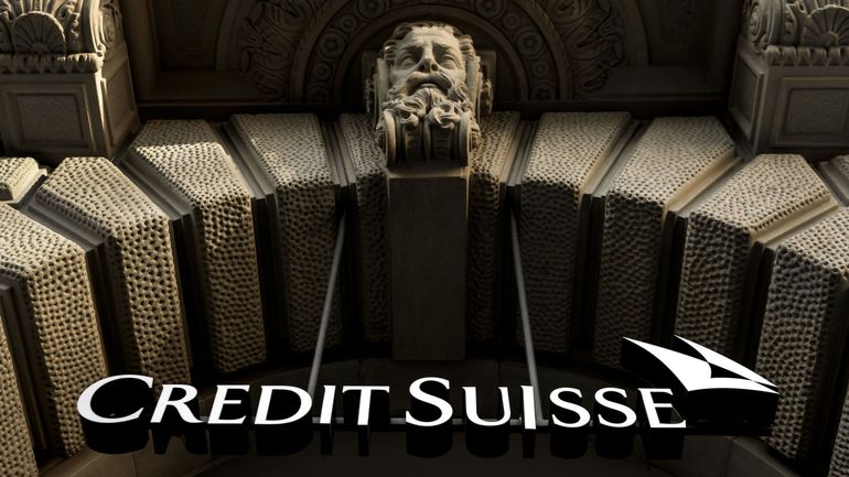 Le directeur général du Credit Suisse démissionne après un scandale de filatures