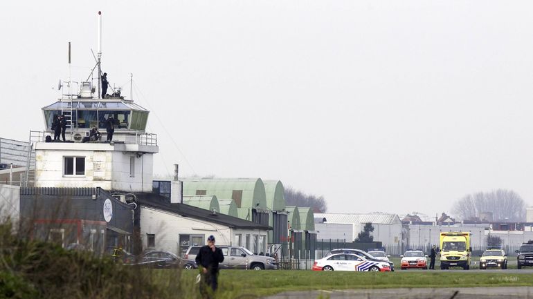 Le pilote d'un petit avion perd la vie dans un crash à l'aéroport de Wevelgem