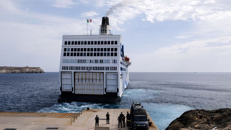 Coronavirus en Italie : 2400 migrants évacués de Lampedusa vers la Sicile