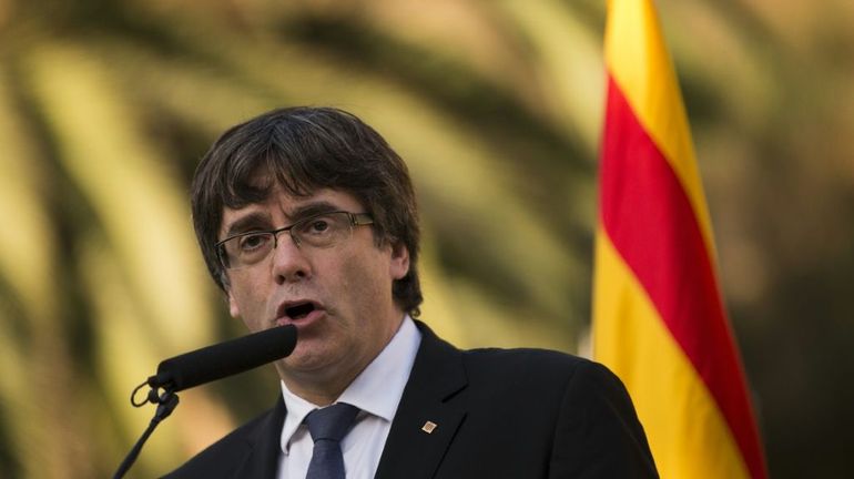 Catalogne: Puigdemont demande deux mois pour négocier, Madrid veut la "clarté" dès jeudi