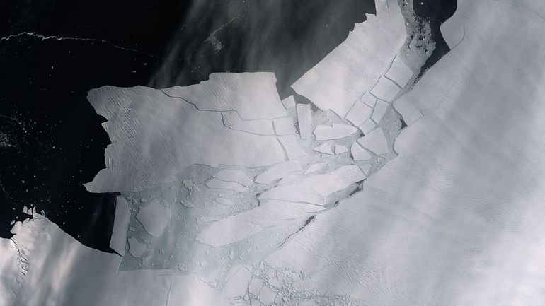 Un morceau de banquise grand comme deux fois la Région bruxelloise s'est détaché de l'Antarctique (vidéo)
