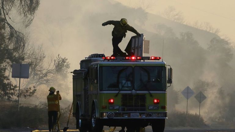 La saison des incendies bat son plein en Californie, des milliers de personnes évacuées