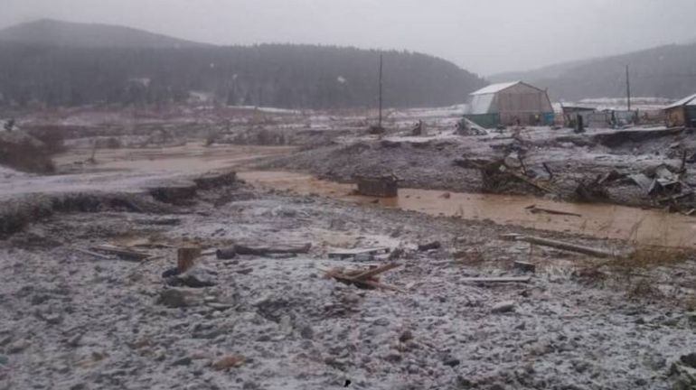 Russie: rupture d'un barrage en Sibérie, au moins 13 morts