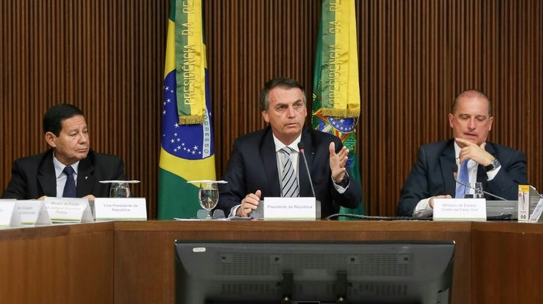 Jair Bolsonaro annonce qu'il va 