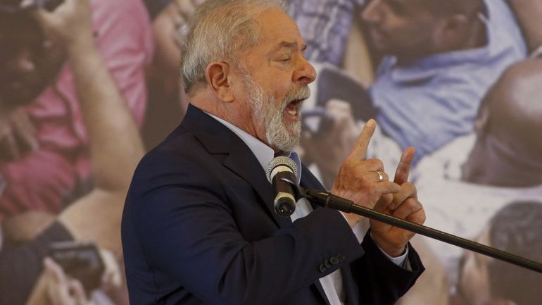 Brésil : Lula attaque Bolsonaro, mais n'est pas encore candidat