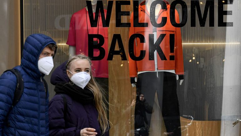 Dès leur réouverture, des commerces offrent des promos