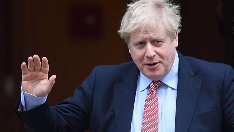 Boris Johnson est sorti de l'hôpital après une semaine d'hospitalisation mais ne reprendra pas immédiatement le travail