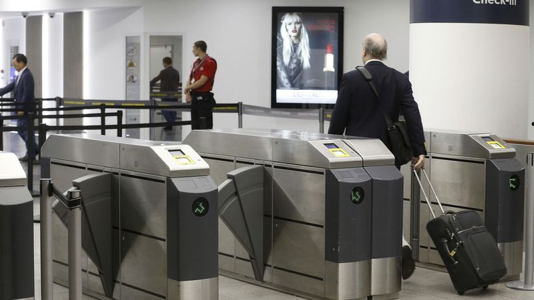 Brexit : il faudra un passeport pour passer la Manche dès octobre 2021