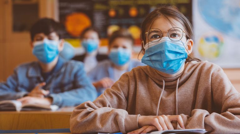 Septante médecins flamands demandent l'abolition du masque dans les écoles
