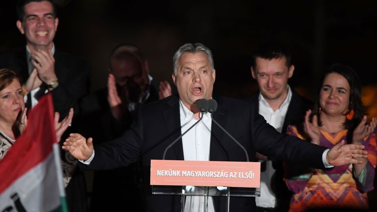 Hongrie: quatre ans de plus aux commandes du pays pour le souverainiste Viktor Orban