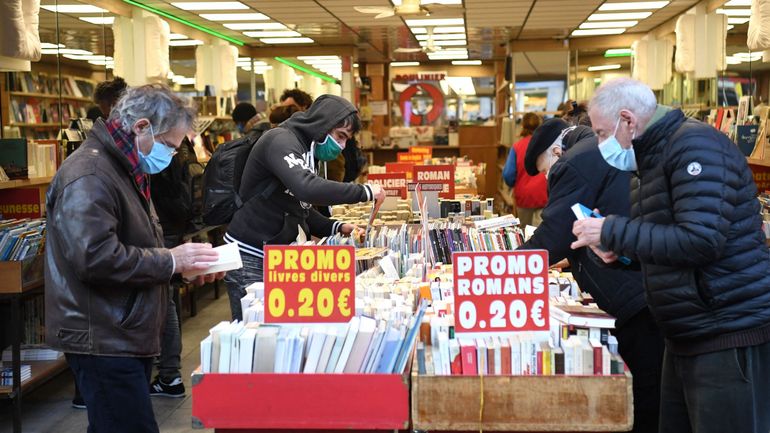 France : les librairies désormais classées commerces essentiels