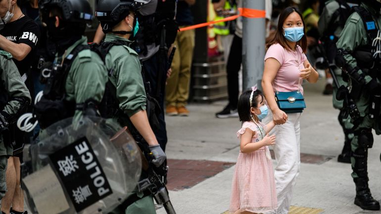 Ouvrir les portes aux Hongkongais qui veulent fuir ? L'idée qui provoque la colère de la Chine