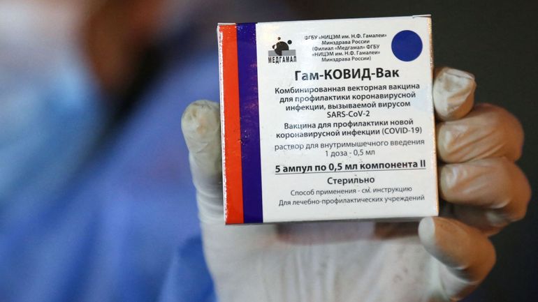 Le vaccin russe Spoutnik V bientôt fabriqué (et distribué) en Europe, des accords de production signés dans plusieurs pays
