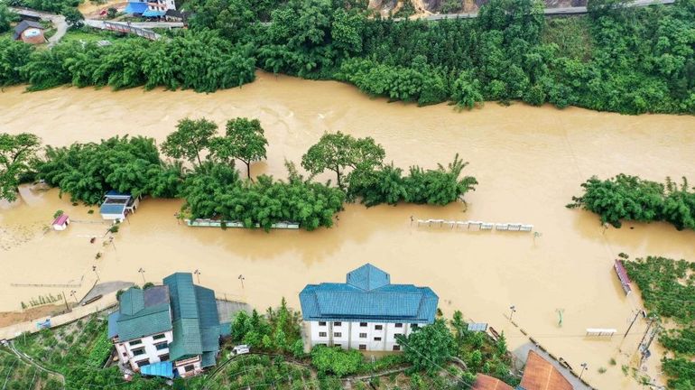 Chine : au moins 20 morts lors d'inondations et de glissements de terrain dans le sud du pays