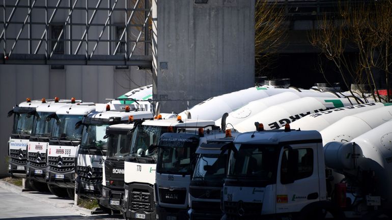 France : le cimentier Lafarge accusé de rejets polluants dans la Seine, un 