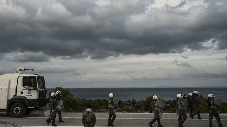 Grèce : le camp de migrants sur l'île grecque de Samos doit fermer