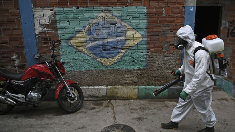 Coronavirus dans le monde ce 30 août : 120.000 morts au Brésil, protestations des 