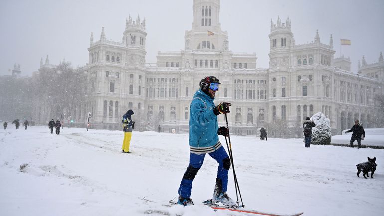 L'Espagne paralysée par la neige, 3 personnes ont perdu la vie