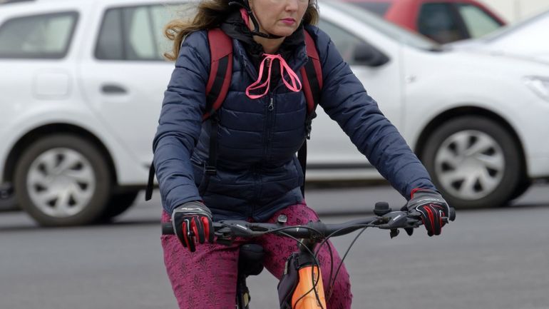 Vélo à Bruxelles : pourquoi y a-t-il moins de femmes que d'hommes cyclistes ?