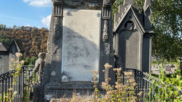 Tombes en ruine au cimetière de Verviers photos RTBF Actus