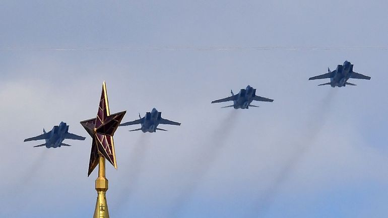 Russie: une parade militaire déconfinée pour un président Poutine en quête d'éternité