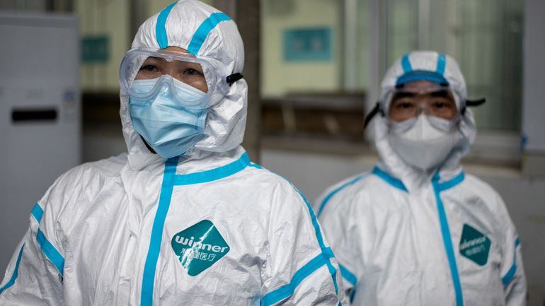 Coronavirus en Chine : avec 54 nouveaux cas importés en Chine, le pays ferme ses frontières