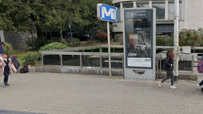 Bruxelles: un homme en danger de mort après une attaque au couteau dans le métro