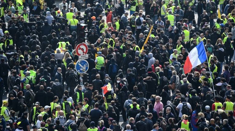 France : un 1er mai syndical encore sous Covid-19, mais à nouveau dans la rue
