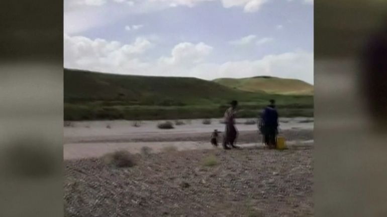 Des Afghans ont-ils été jetés dans l'eau par des gardes-frontières iraniens sur fond de Covid-19 ?