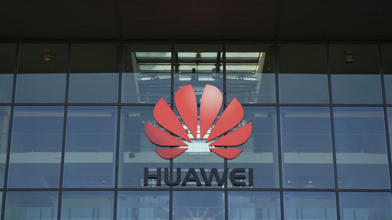 Soupçonné d'espionnage par les Américains, Huawei annonce la 5G 