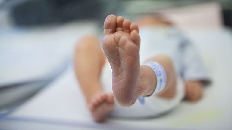 Un bébé décède du coronavirus en Suisse