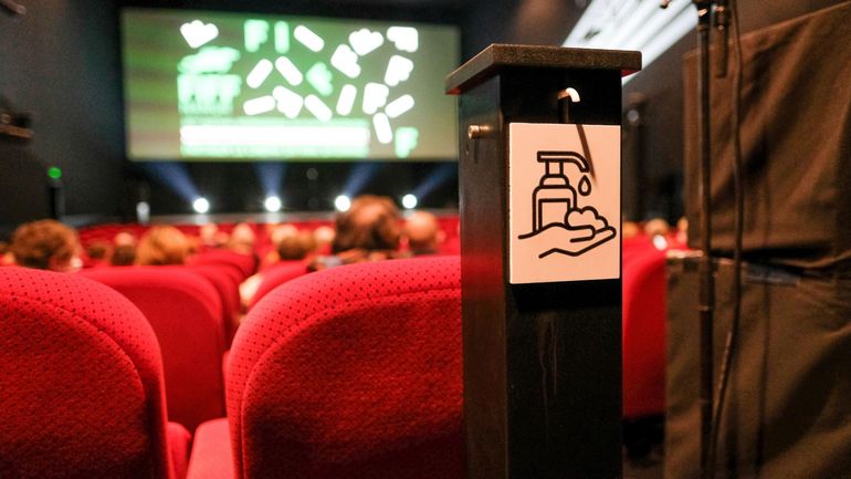 Les cinémas fermés, il y a eu 74% de fréquentation en moins en Belgique 2020, le secteur sous pression