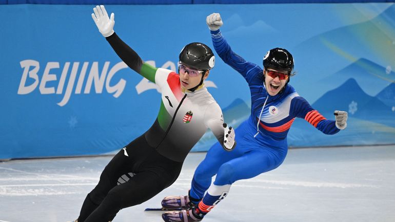 Jo P Kin Shaoang Liu Champion Olympique Du M En Shorttrack