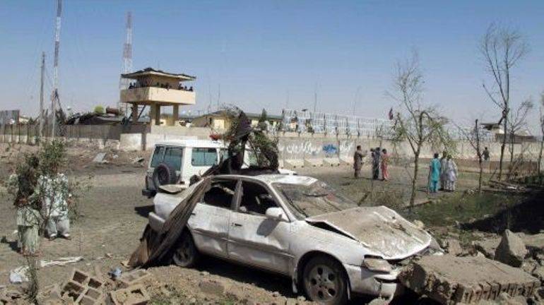 Afghanistan: deux morts et 40 blessés dans un attentat suicide contre la police