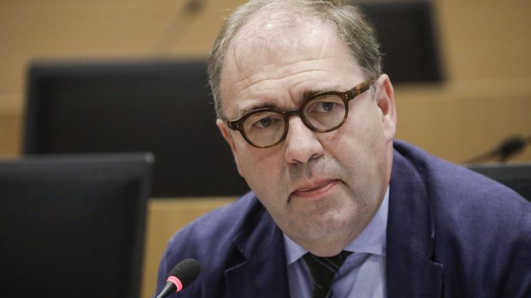 Alost ne veut plus accueillir des patients covid-19 venant de Bruxelles, déclare son bourgmestre