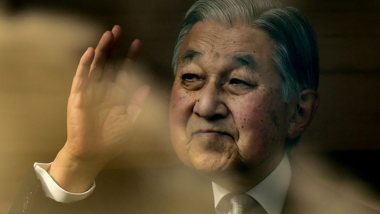 Japon: l'ancien empereur Akihito victime d'un malaise