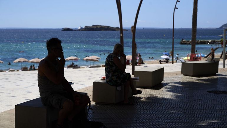 Coronavirus en Espagne: les restaurants de Majorque et Ibiza rouvrent à l'intérieur