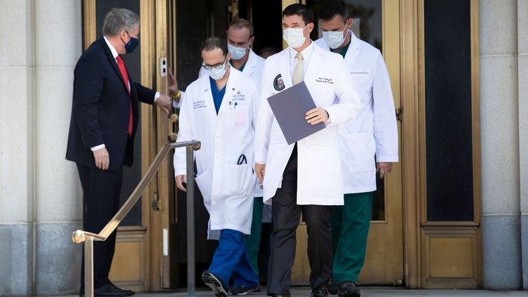 Selon ses médecins, Donald Trump pourrait sortir de l'hôpital dès lundi