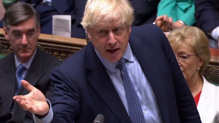 Brexit: Boris Johnson met l'opposition au défi de voter une motion de défiance