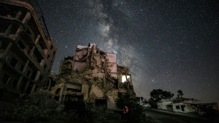 Syrie : les rares photos de la Voie lactée qui brille au-dessus des ruines d'Ariha