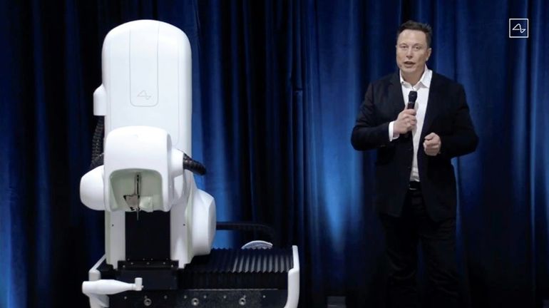 Neuralink, start-up d'Elon Musk, implante une puce dans le cerveau d'un cochon