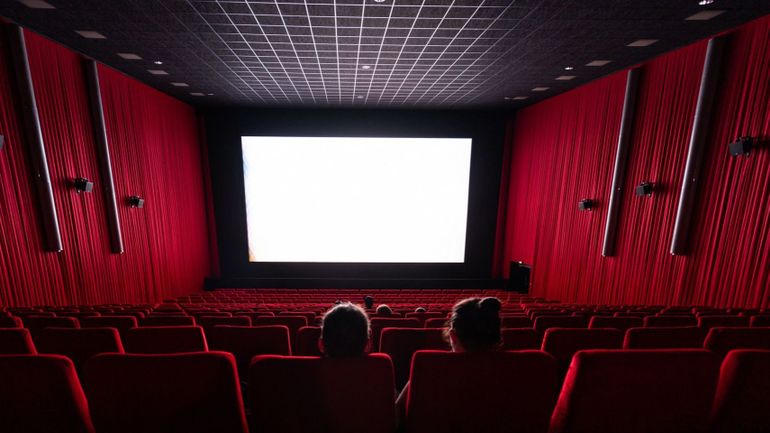 Coronavirus : la France annonce la réouverture des cinémas et des stades