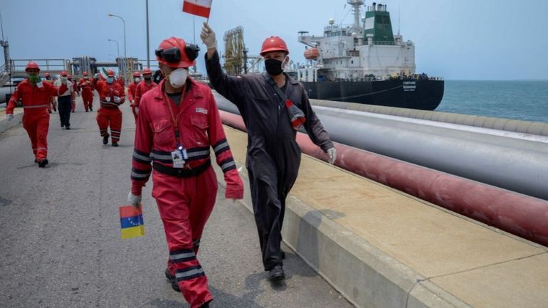 Un premier pétrolier iranien est arrivé au Venezuela, pays en proie à une pénurie d'essence