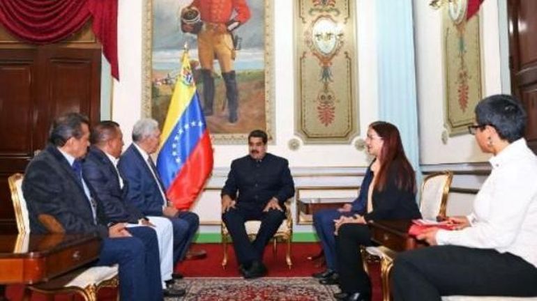 Venezuela: contacts pour relancer le dialogue avec l'opposition