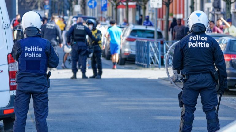 Violences contre des policiers à Anderlecht: mandat d'arrêt confirmé pour le suspect dont l'interpellation a été filmée